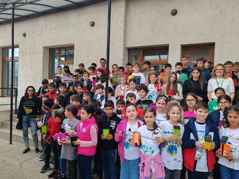 „𝗜̂𝗻𝘃𝗮̆𝘁̦𝗮̆𝗺 𝘀𝗮̆ 𝗰𝗼𝗹𝗲𝗰𝘁𝗮̆𝗺 𝘀𝗲𝗹𝗲𝗰𝘁𝗶𝘃 𝗶̂𝗻 𝗧̦𝗮𝗿𝗮 𝗦𝗶𝗹𝘃𝗮𝗻𝗶𝗲𝗶” 𝗹𝗮 𝗦̦𝗰𝗼𝗮𝗹𝗮 𝗚𝗶𝗺𝗻𝗮𝘇𝗶𝗮𝗹𝗮̆ „𝗠𝗮𝗿𝗰𝘂𝘀 𝗔𝘂𝗿𝗲𝗹𝗶𝘂𝘀” 𝗱𝗶𝗻 𝗖𝗿𝗲𝗮𝗰𝗮