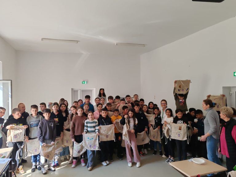 Inițiativă pentru un viitor fără plastic la Liceul Tehnologic „Ioachim Popa” Ileanda